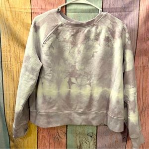 Joy Lab purple tie dye sweatshirt. Size Medium.